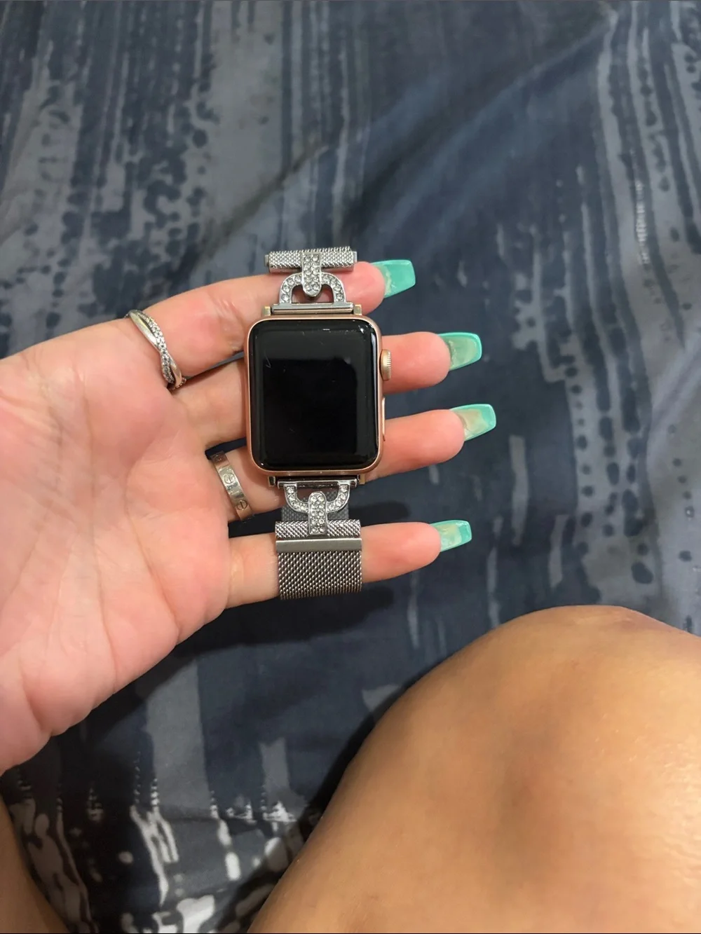 Apple Silver Mesh Smartwatch Band with Crystal Accent Connectors